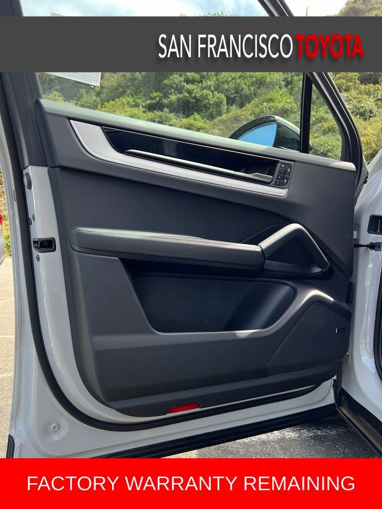 2024 Porsche Cayenne S