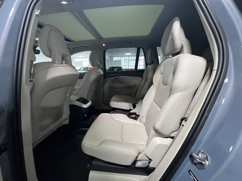 2020 Volvo XC90 T6 Momentum