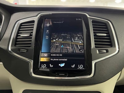 2020 Volvo XC90 T6 Momentum