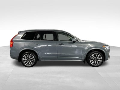 2020 Volvo XC90 T6 Momentum