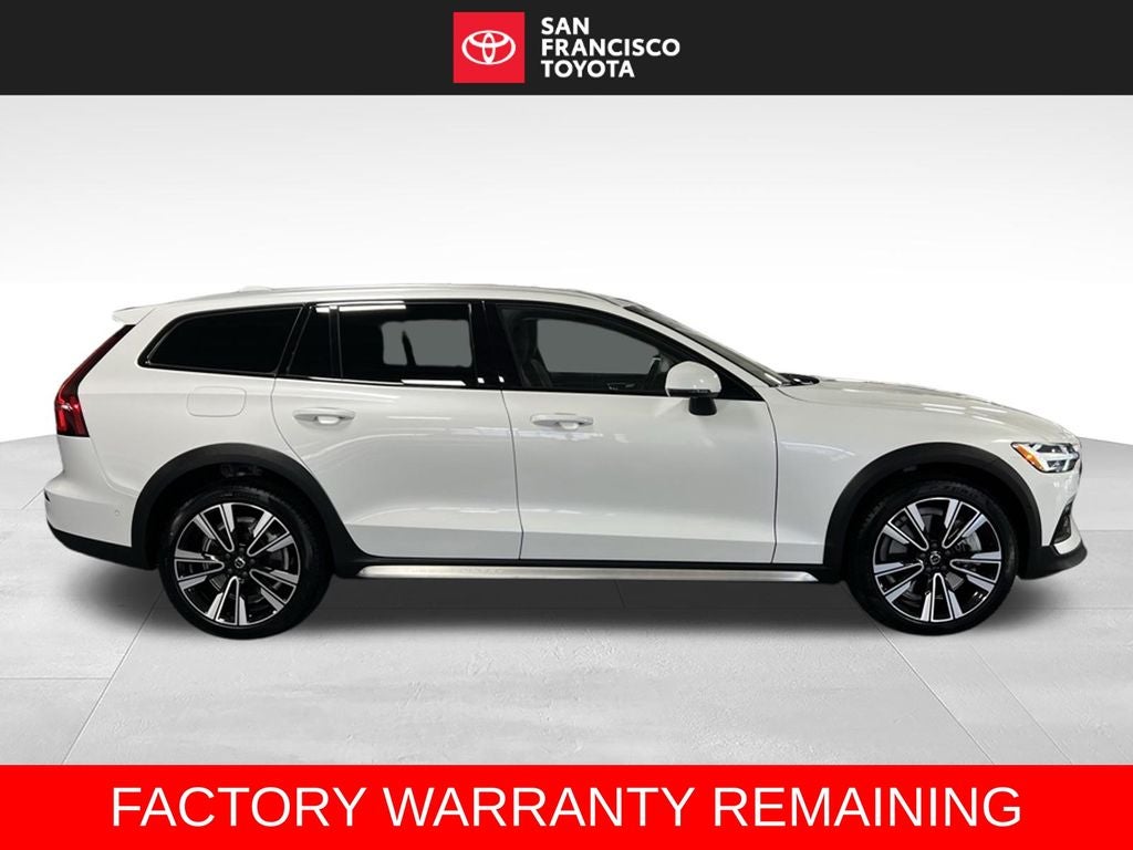 2026 Volvo V60 Cross Country B5 Ultra