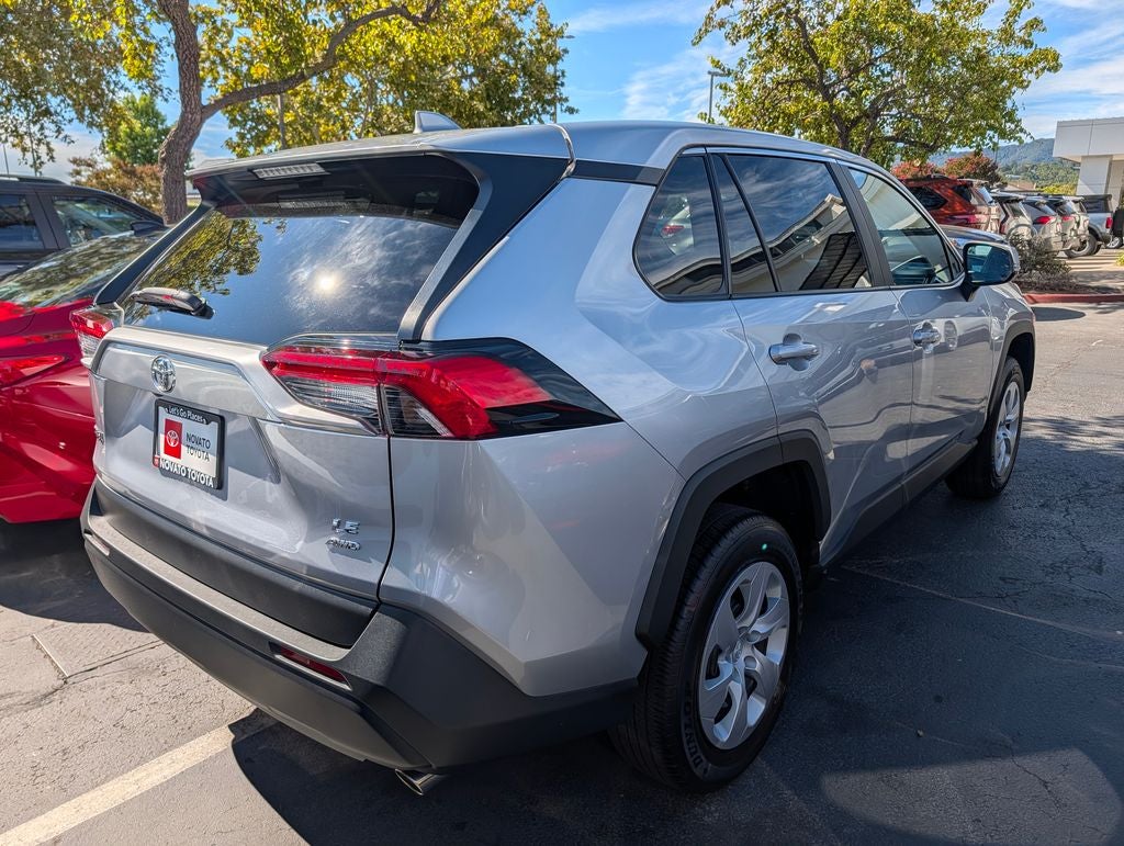 2025 Toyota RAV4 LE AWD