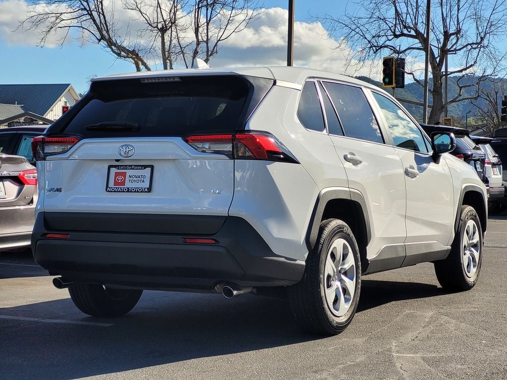 2025 Toyota RAV4 LE