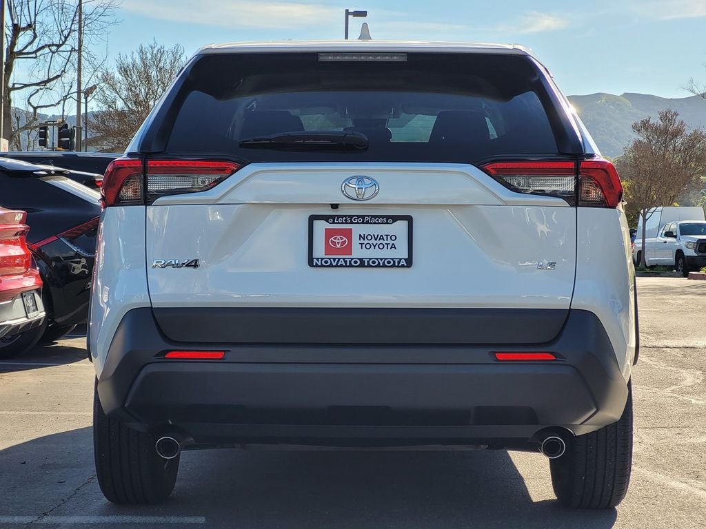 2025 Toyota RAV4 LE