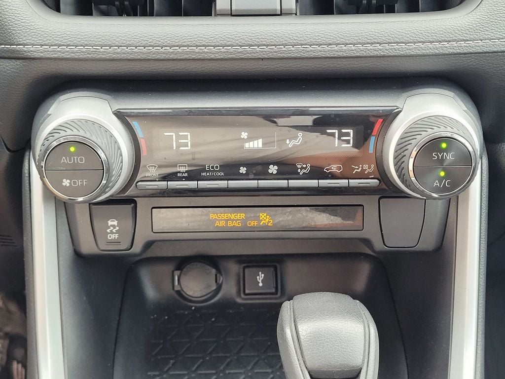 2022 Toyota RAV4 Hybrid LE AWD 41 mpg
