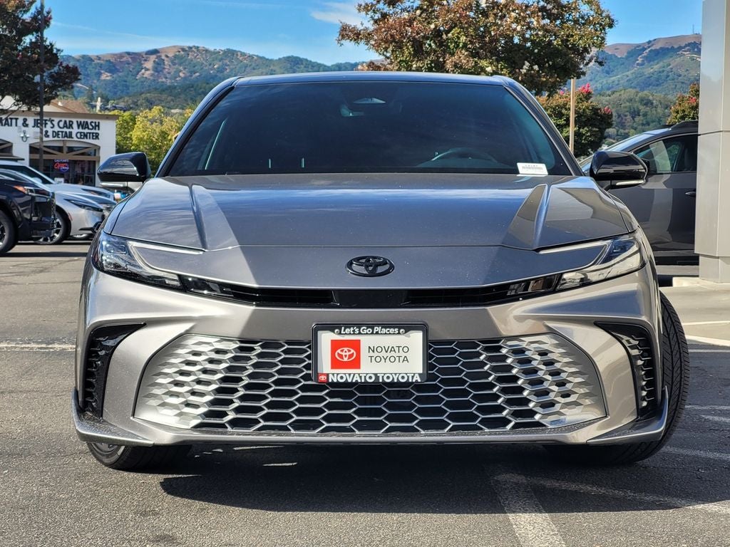 2025 Toyota Camry XSE Hybrid 48 MPG