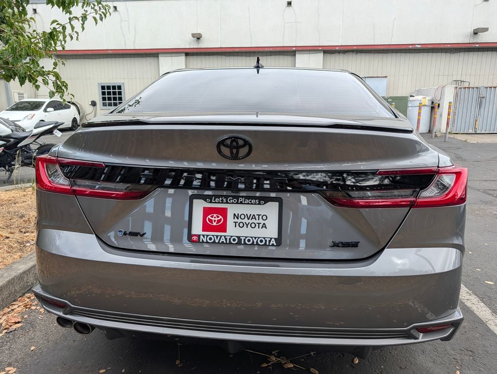 2025 Toyota Camry XSE Hybrid 48 MPG