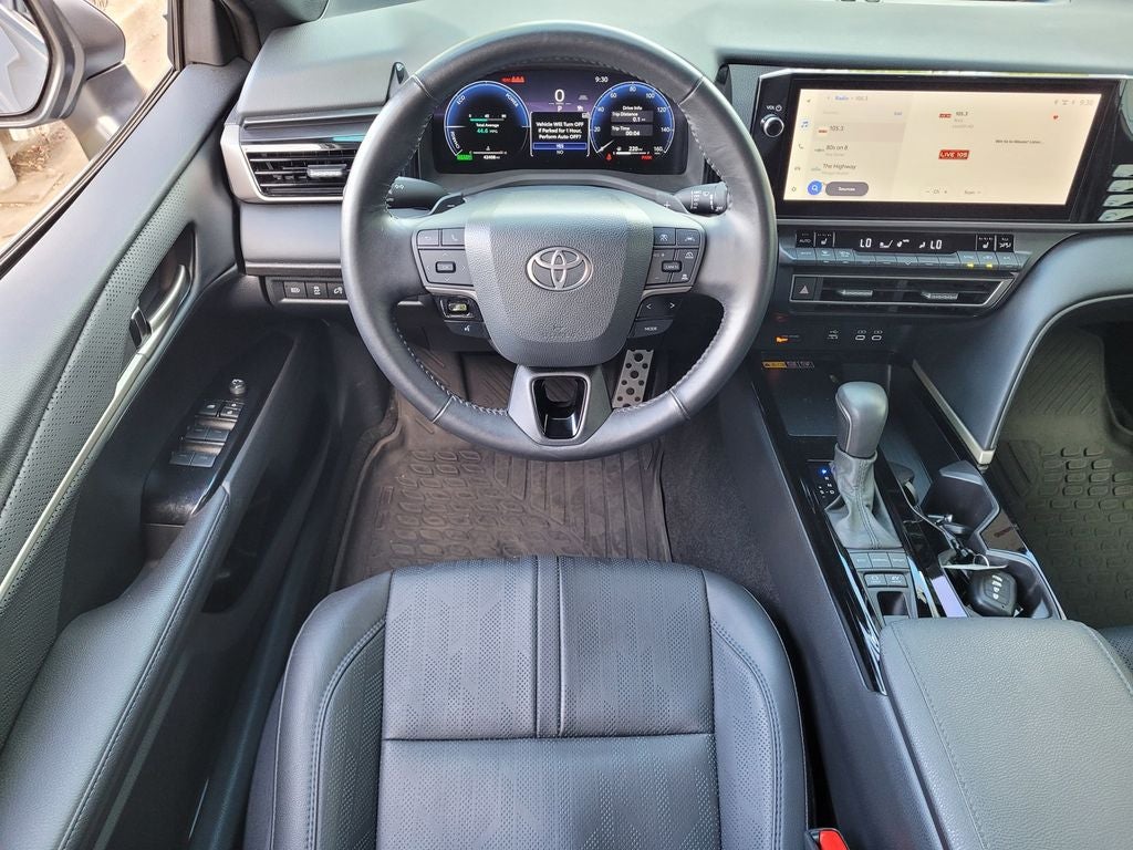2025 Toyota Camry XSE Hybrid 48 MPG