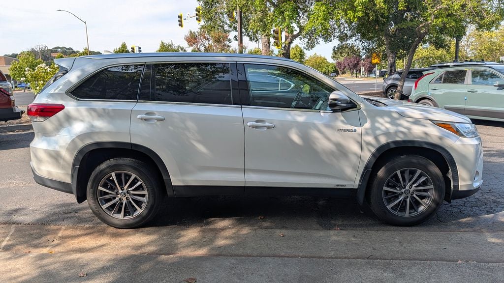 2019 Toyota Highlander Hybrid XLE