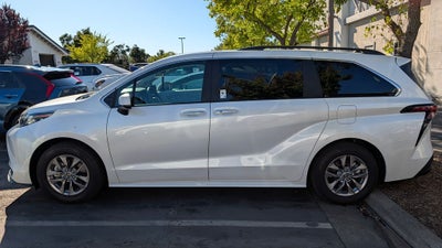 2025 Toyota Sienna XLE 7 Passenger