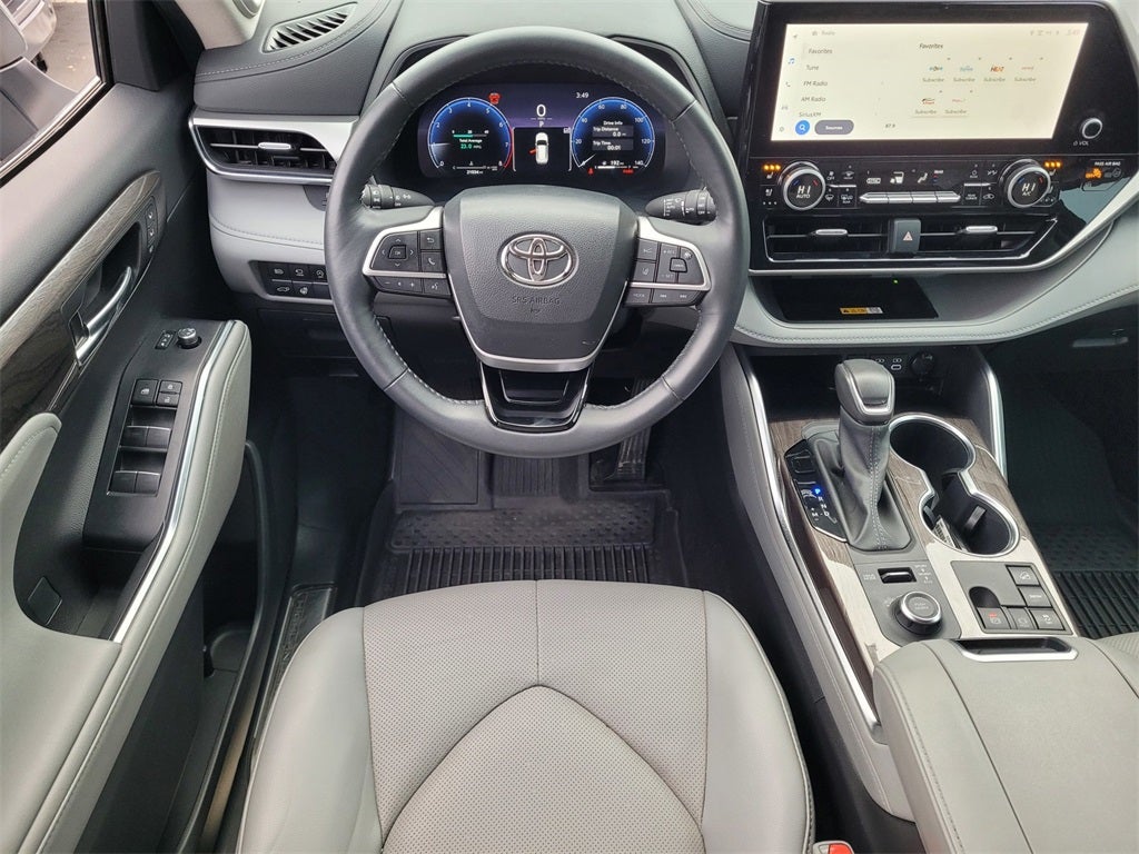 2024 Toyota Highlander Platinum