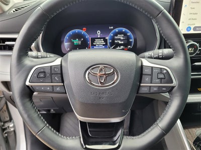 2024 Toyota Highlander Platinum