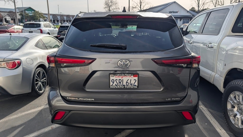 2025 Toyota Highlander LE