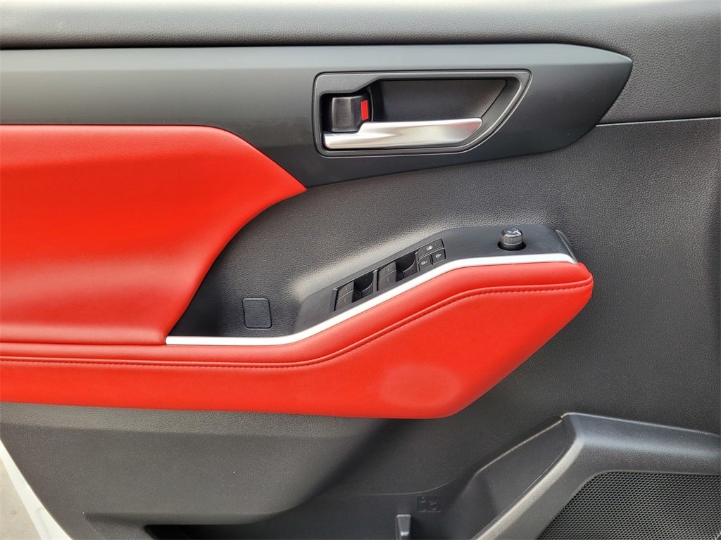 2024 Toyota Highlander XSE