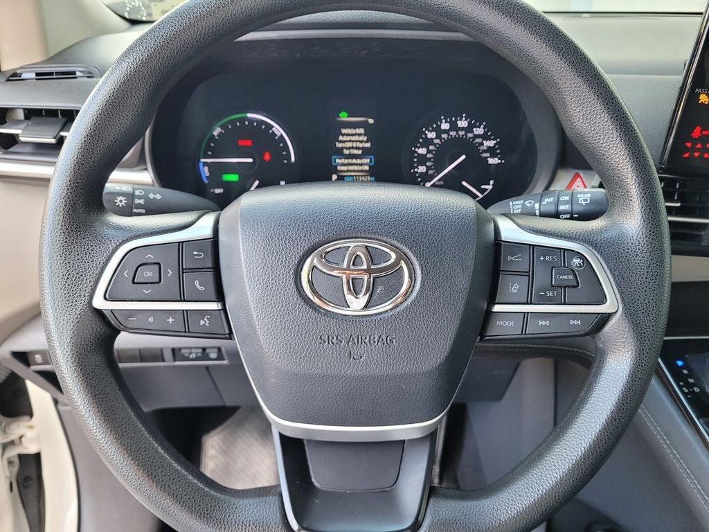 2021 Toyota Sienna LE 8 Passenger