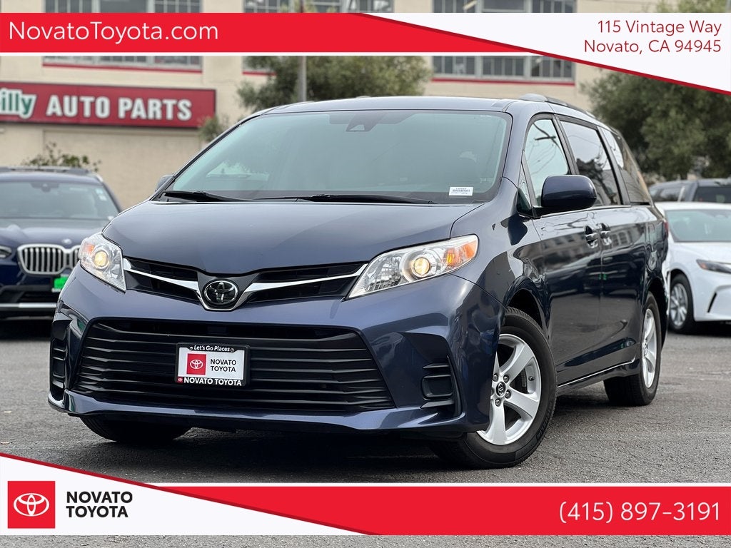 2019 Toyota Sienna LE 8 Passenger