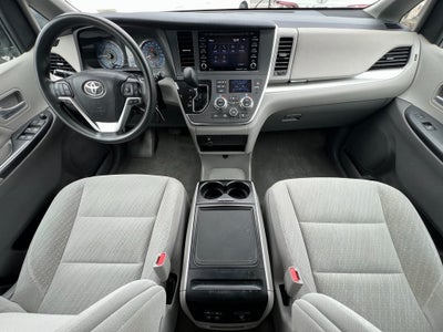 2019 Toyota Sienna LE 8 Passenger