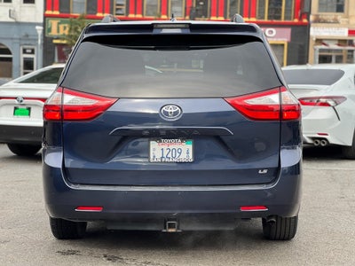 2019 Toyota Sienna LE 8 Passenger