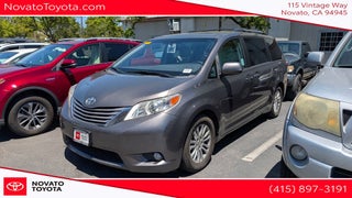 2016 Toyota Sienna XLE 8 Passenger