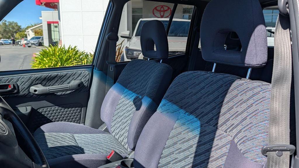 1998 Toyota RAV4 Special Edition L