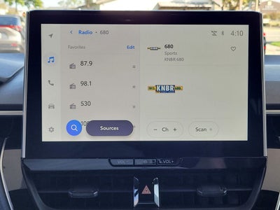 2026 Toyota Corolla Hybrid SE Premium 50 mpg