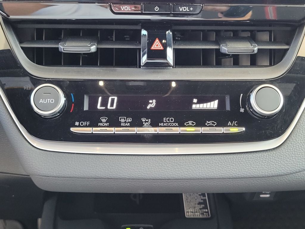 2026 Toyota Corolla Hybrid SE Premium 50 mpg