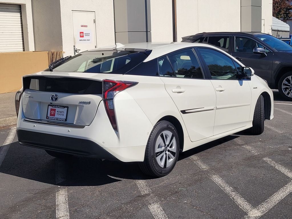 2017 Toyota Prius Three Silver TCUV