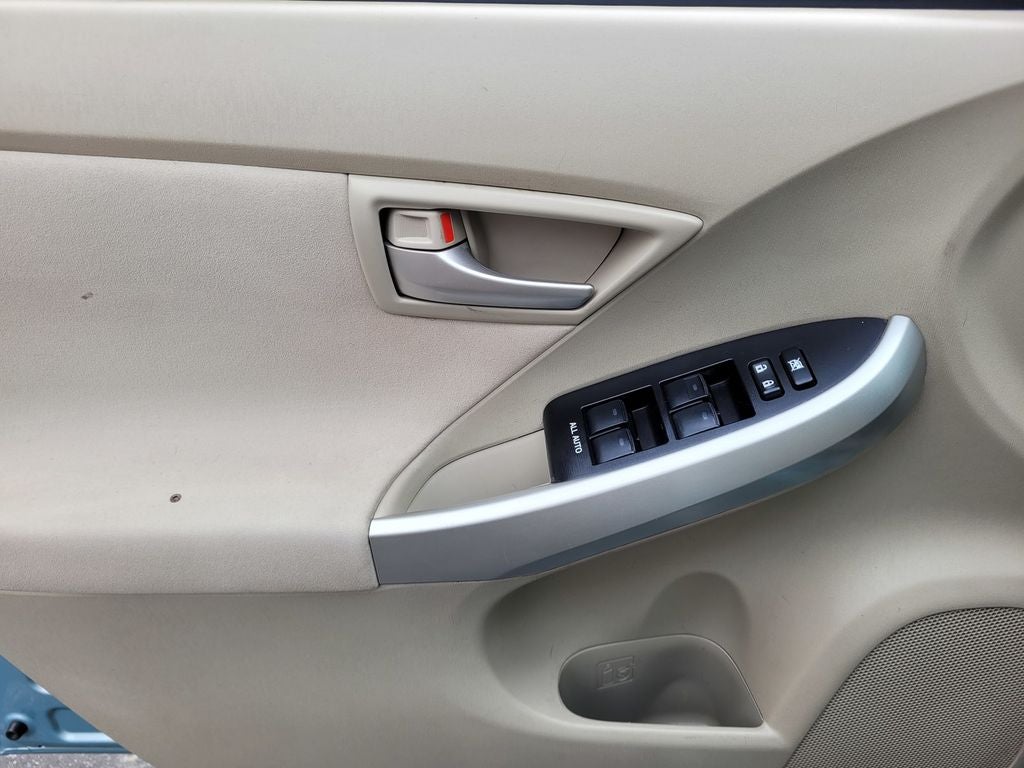 2015 Toyota Prius Two Hybrid 51 MPG