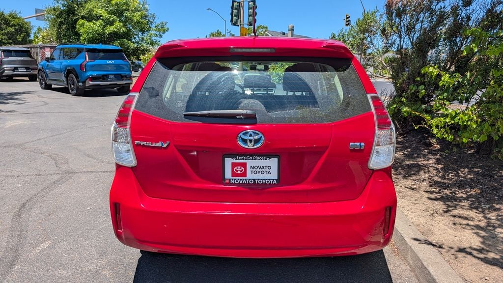 2017 Toyota Prius v Two