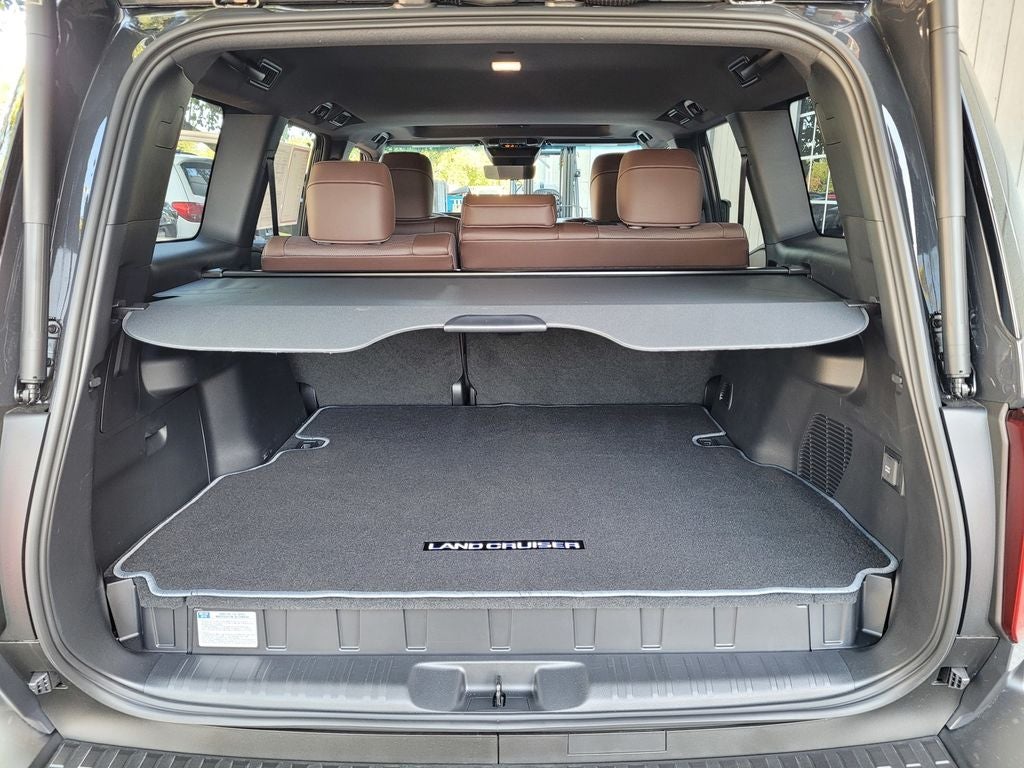 2026 Toyota Land Cruiser Hybrid Max 4WD