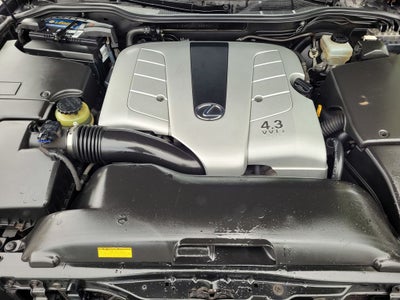 2004 Lexus LS 430