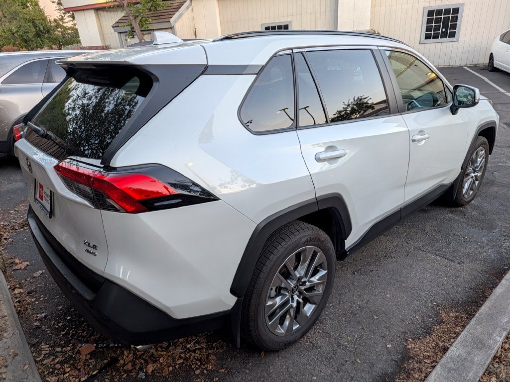 2025 Toyota RAV4 XLE Premium