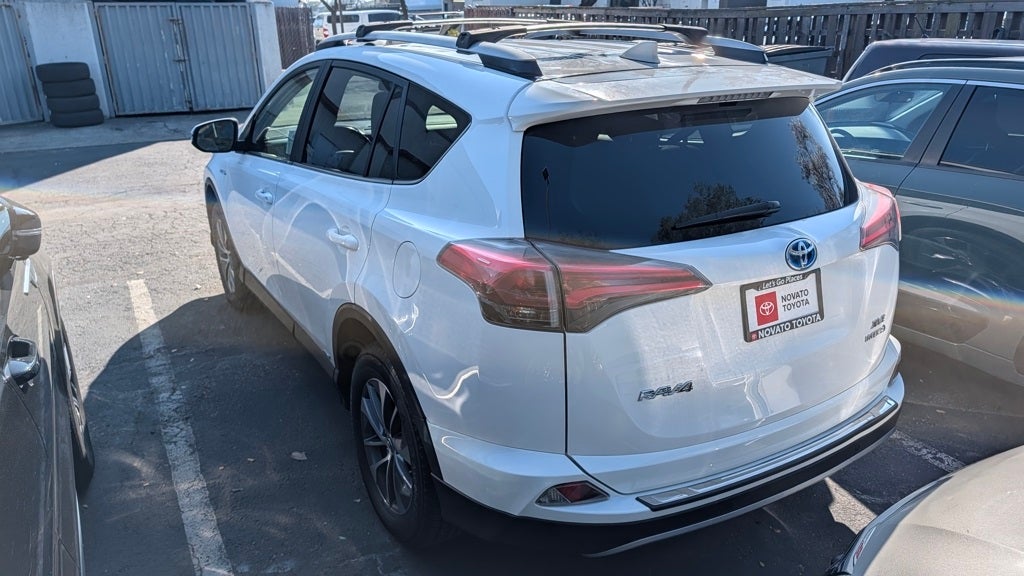 2017 Toyota RAV4 Hybrid XLE