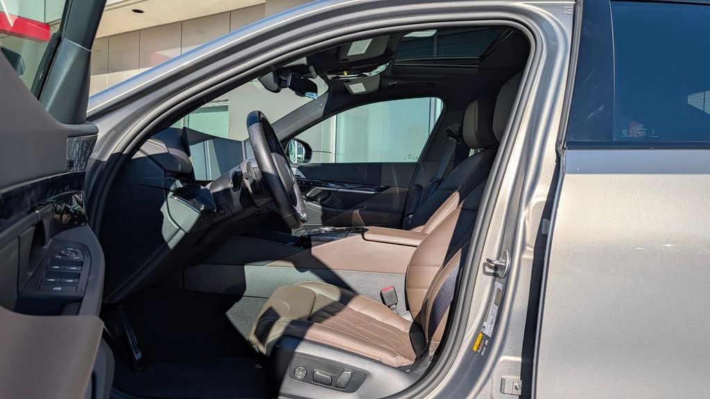 2024 BMW i5 M60 xDrive