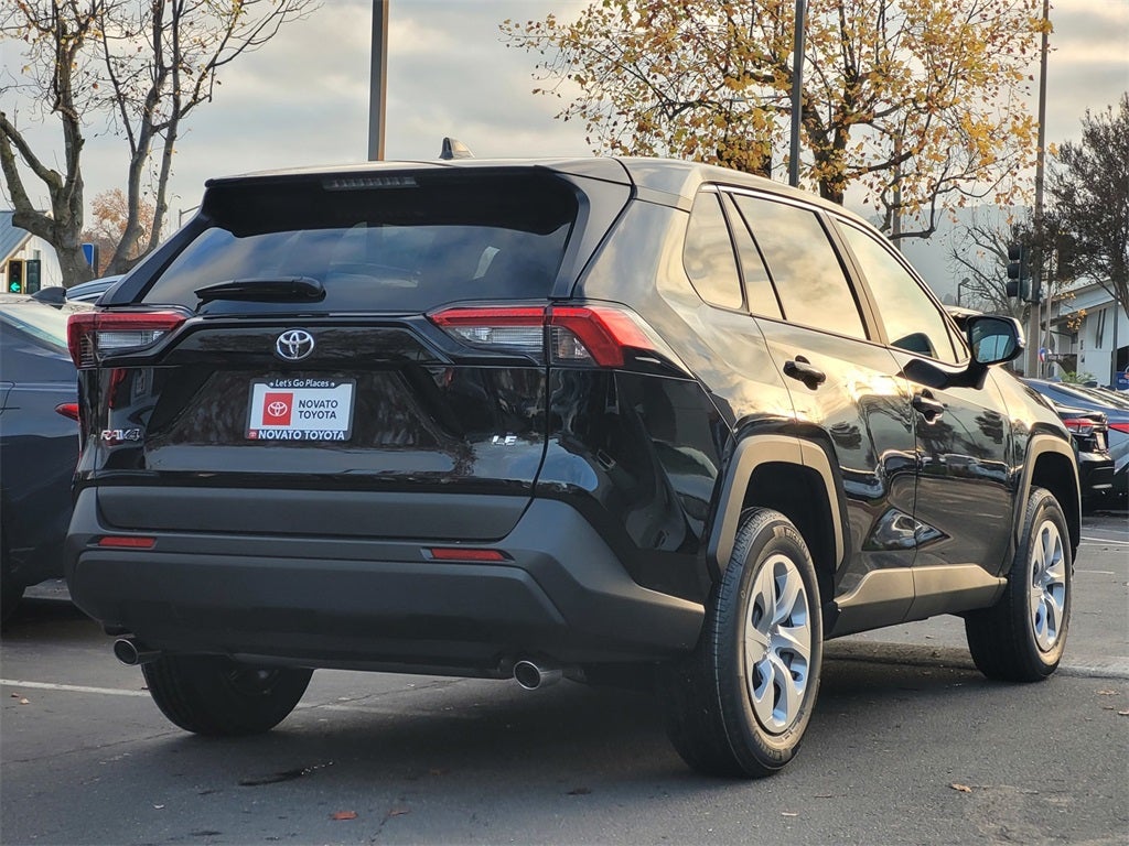 2025 Toyota RAV4 LE