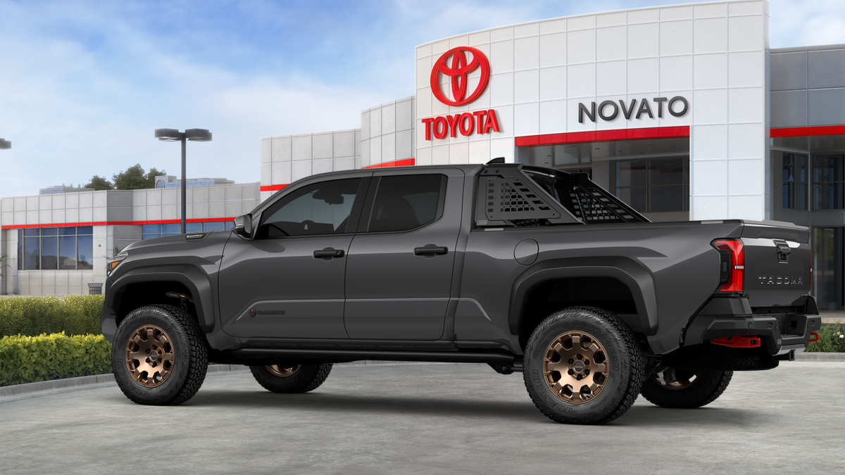 2026 Toyota Tacoma i-FORCE MAX Tacoma Trailhunter