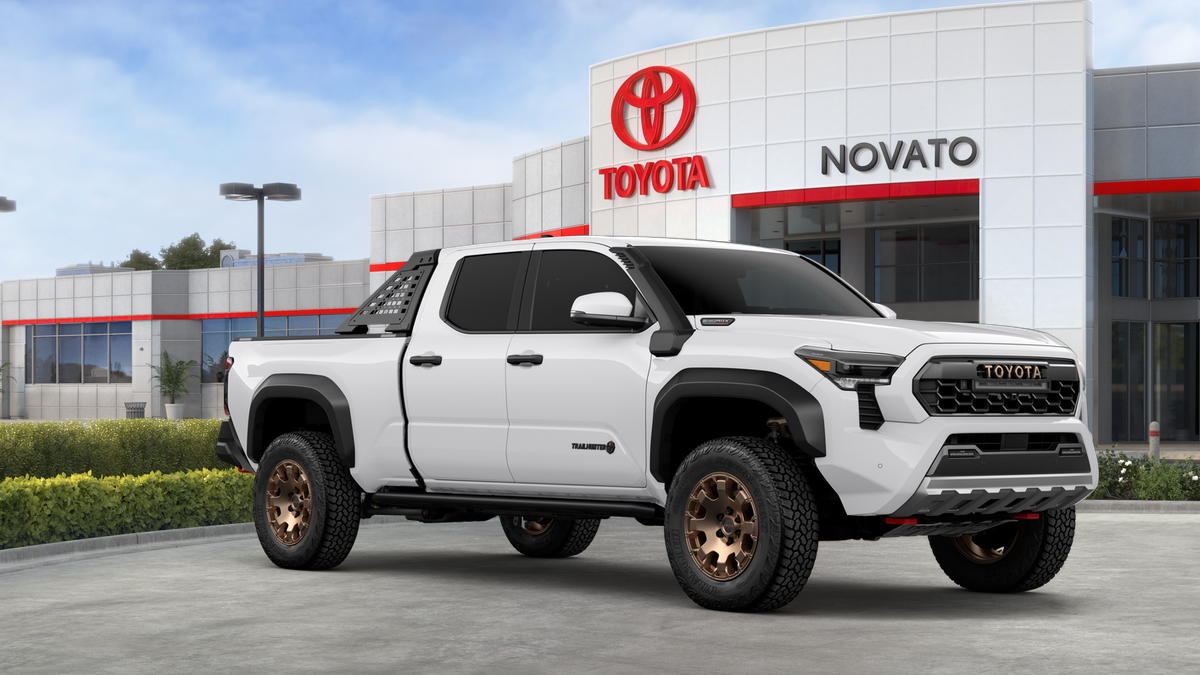 2026 Toyota Tacoma i-FORCE MAX Tacoma Trailhunter