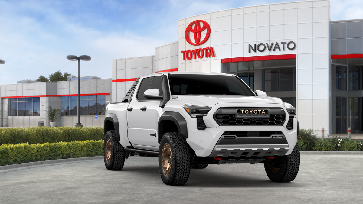 2026 Toyota Tacoma i-FORCE MAX Tacoma Trailhunter