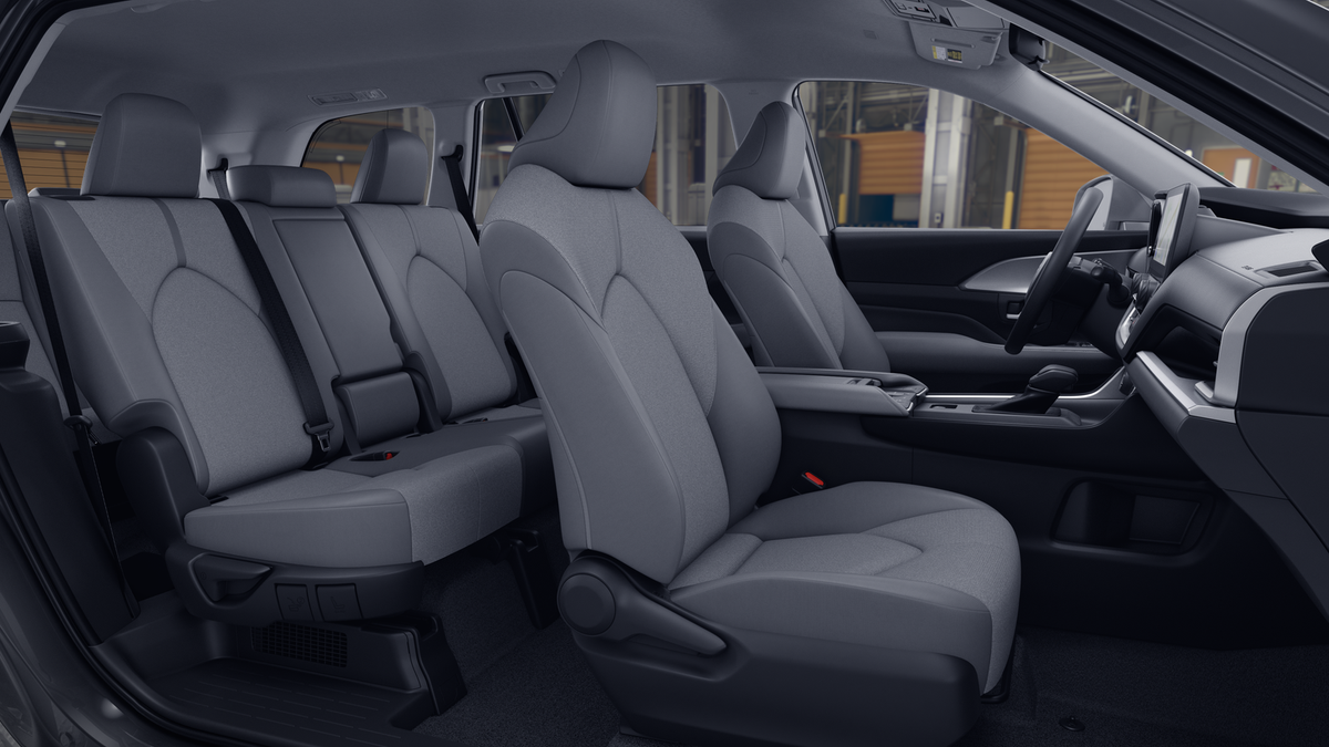 2026 Toyota Grand Highlander Hybrid LE