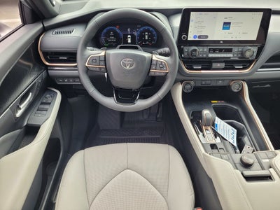 2026 Toyota Grand Highlander Hybrid MAX Platinum