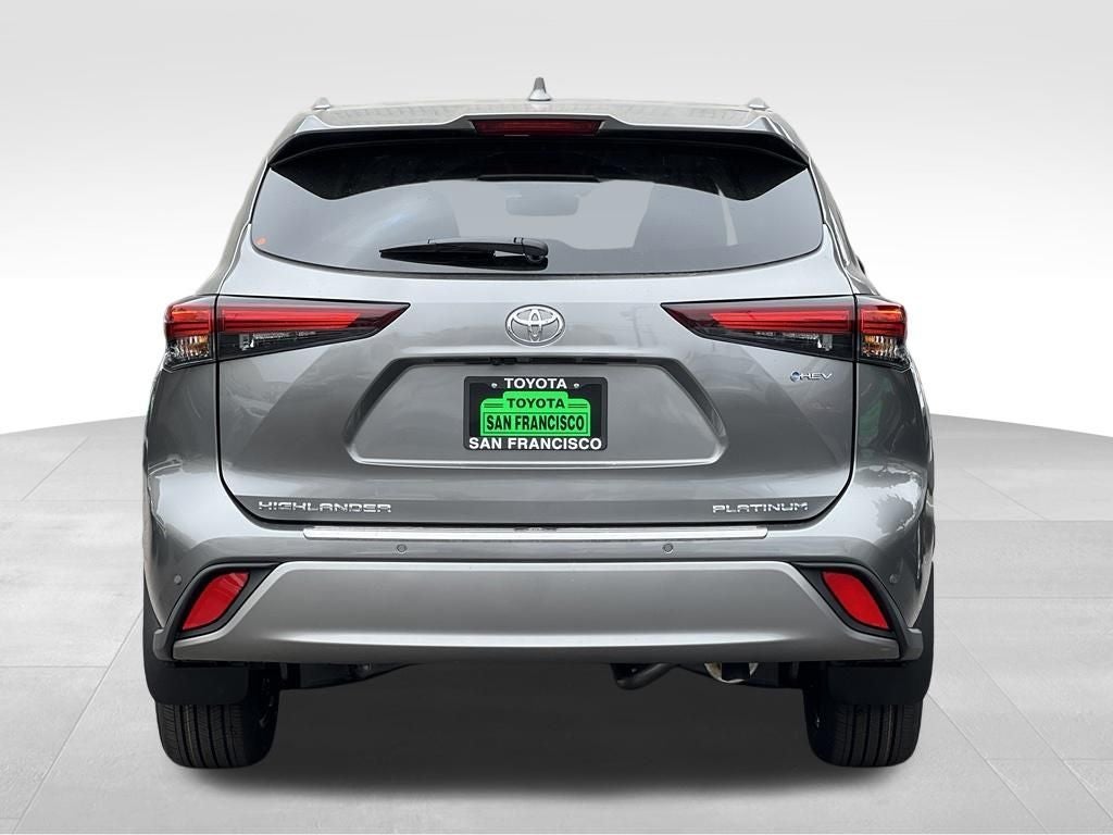 2026 Toyota Highlander Hybrid Platinum