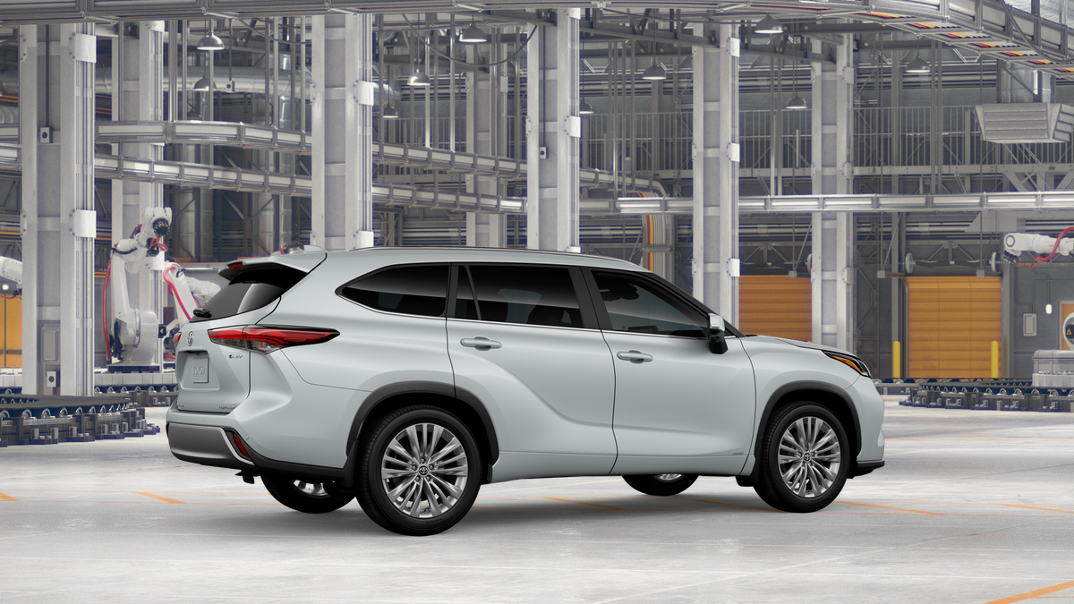 2026 Toyota Highlander Hybrid Platinum