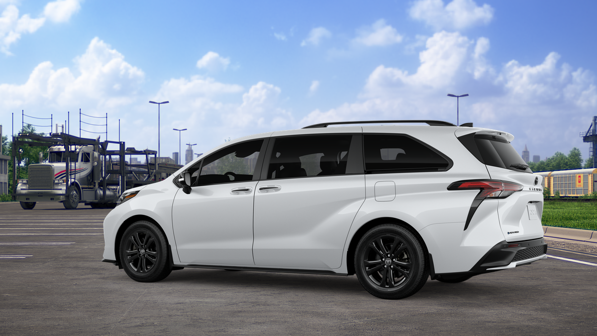 2026 Toyota Sienna XSE