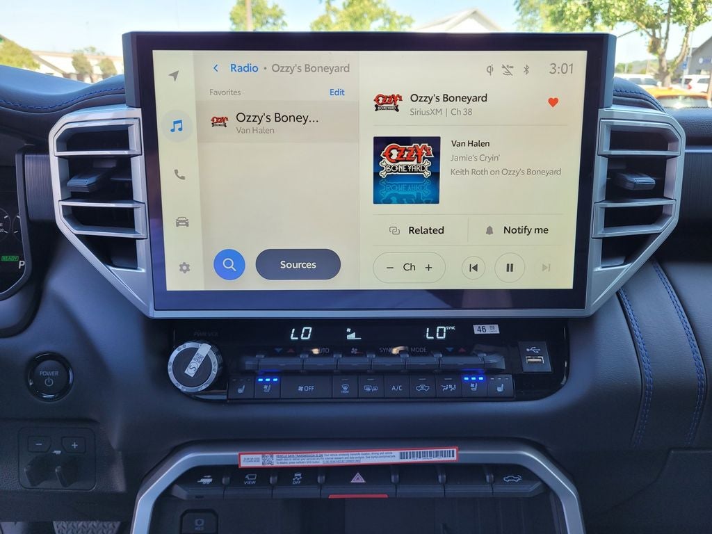 2025 Toyota Tundra i-FORCE MAX Tundra Platinum