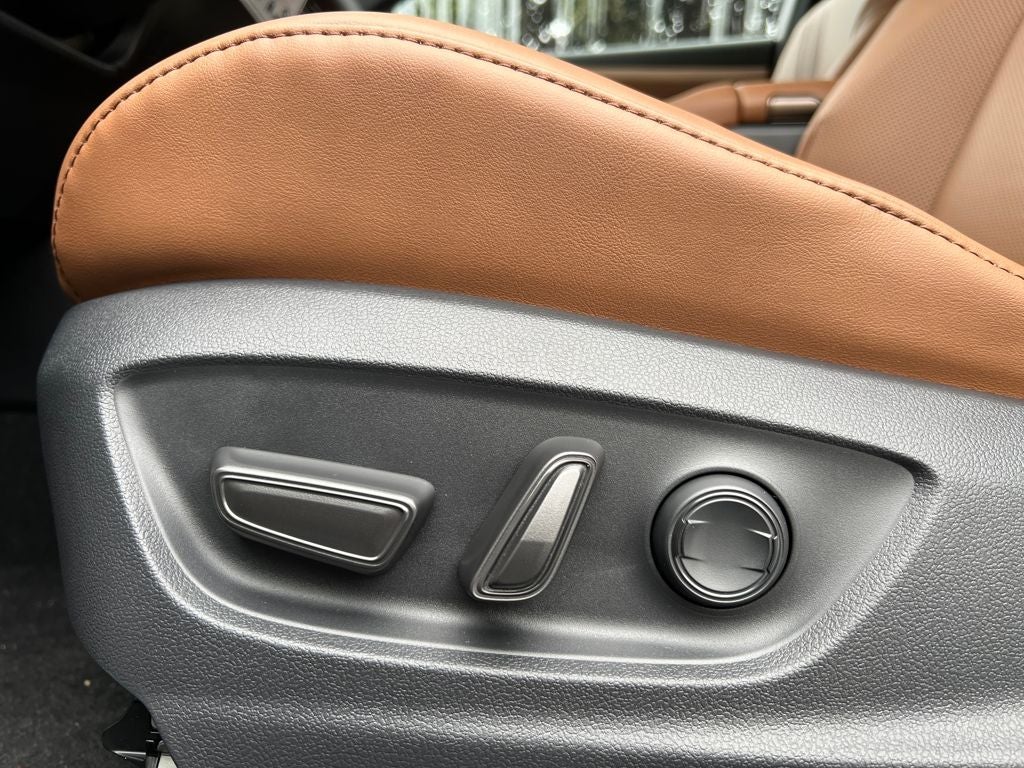 2026 Toyota Toyota Crown Signia XLE