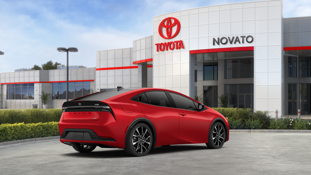 2027 Toyota Prius Plug-in Hybrid XSE Premium