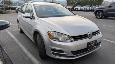 2017 Volkswagen Golf SportWagen S 4Motion