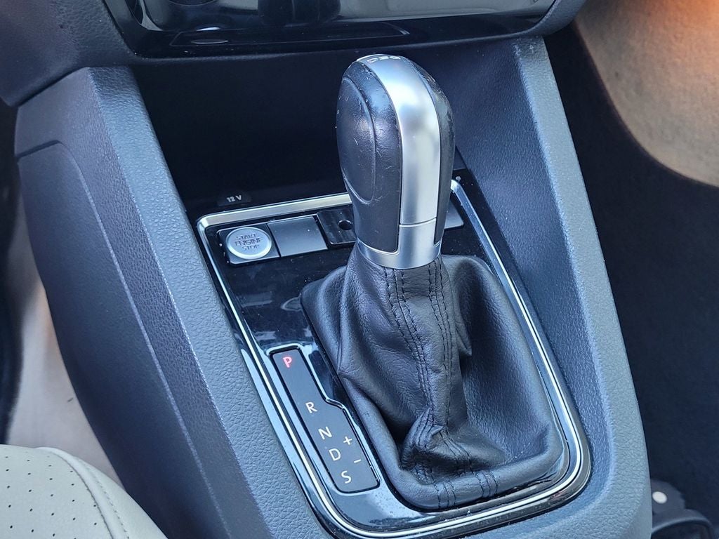 2015 Volkswagen Jetta Hybrid SEL Premium