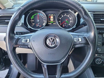 2015 Volkswagen Jetta Hybrid SEL Premium