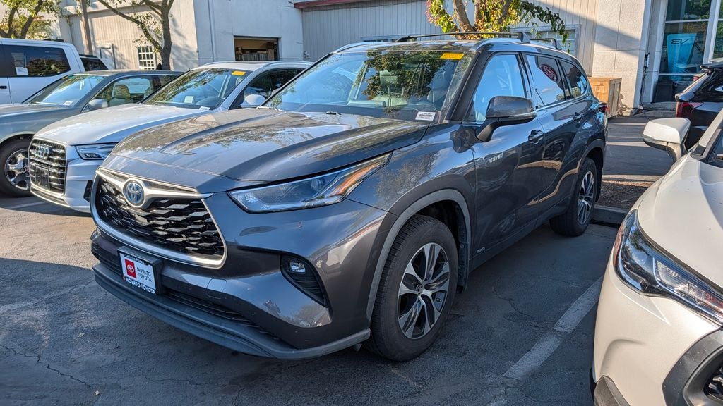 2021 Toyota Highlander Hybrid XLE